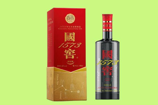 巴彦淖尔市回收国窖1573.jpg